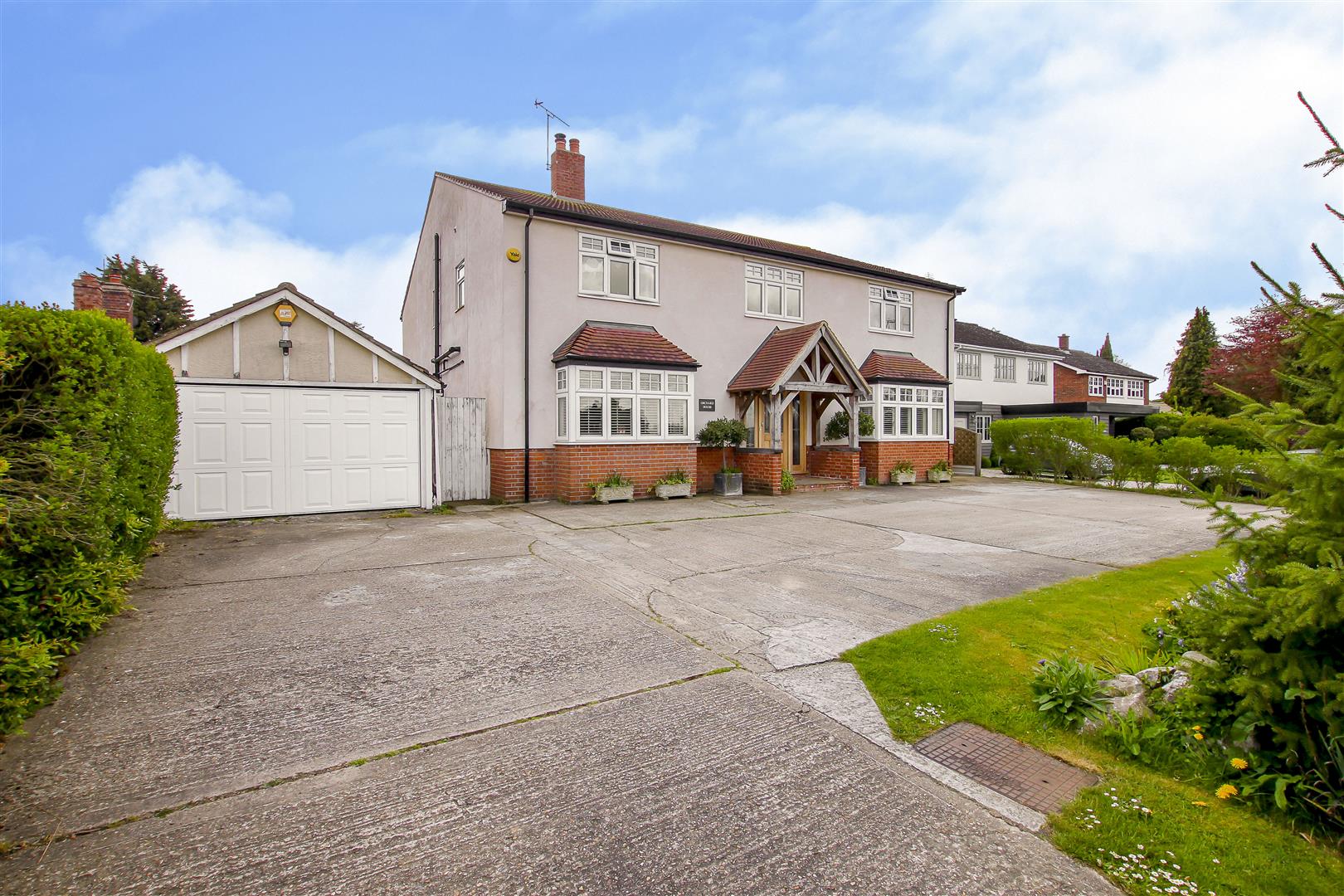 Hook End, Brentwood Keith Ashton Signature Home Keith Ashton